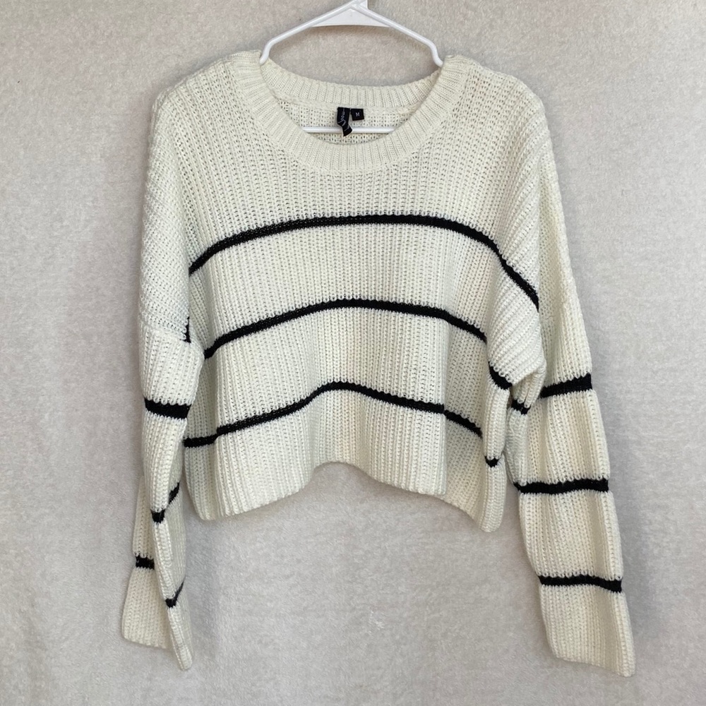 Cropped sweater